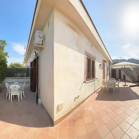 Barcarello & Sea Palerme